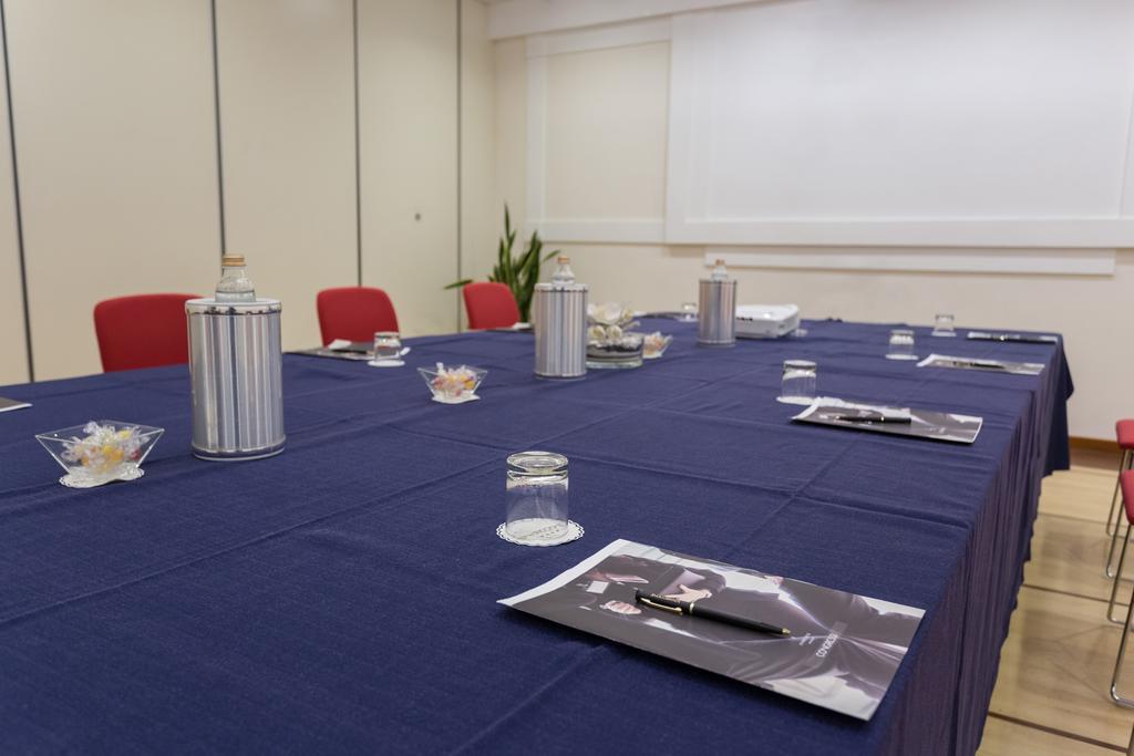 Hotel Luna Riccione E Aqua Spa Only Adults +12 מראה חיצוני תמונה